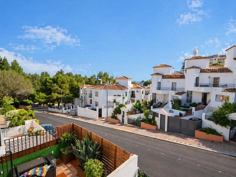 Villa for Sale in Benalmadena, Malaga 1
