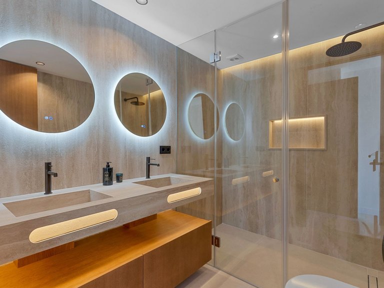 Apartment for Sale in Nueva Andalucía, Malaga 15