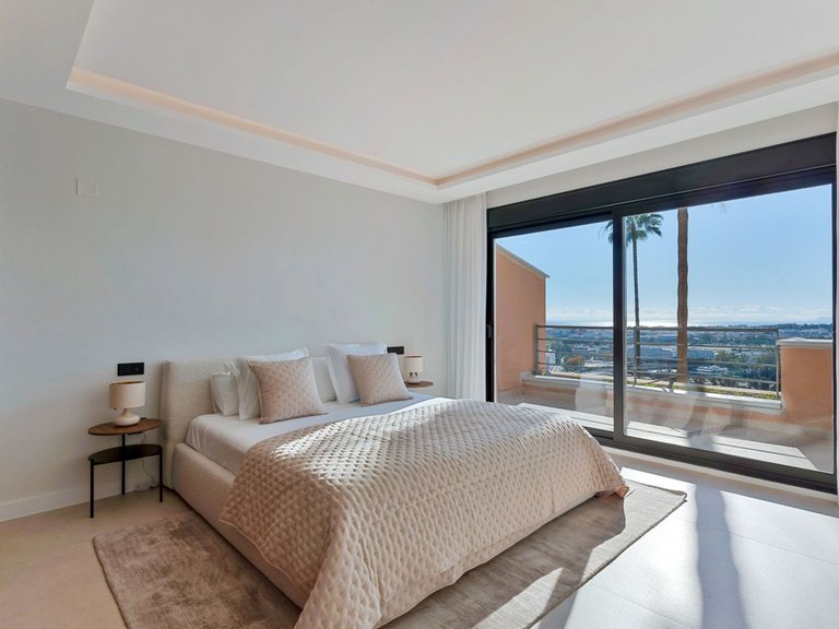 Apartment for Sale in Nueva Andalucía, Malaga 3
