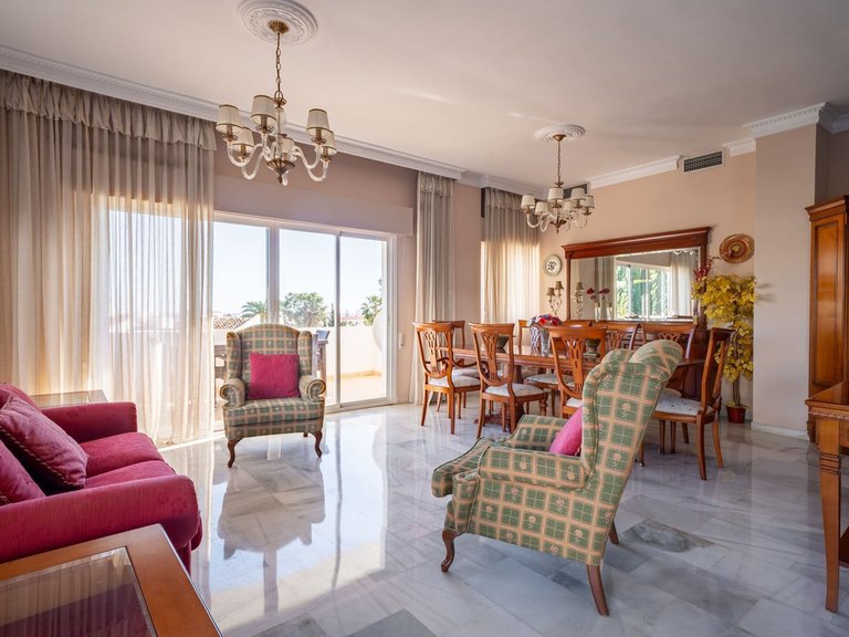 Apartment for Sale in Nueva Andalucía, Malaga 13