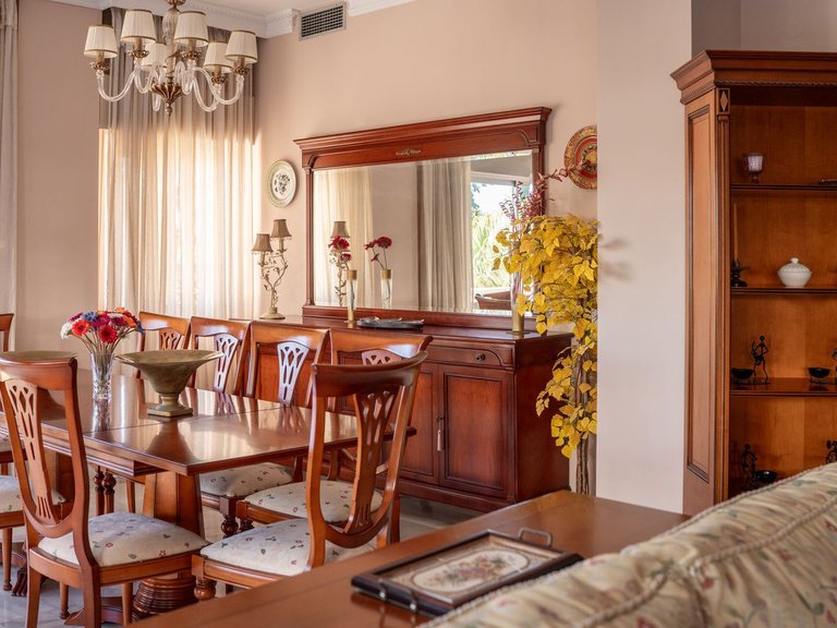 Apartment for Sale in Nueva Andalucía, Malaga 18