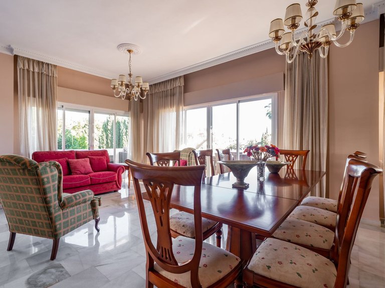 Apartment for Sale in Nueva Andalucía, Malaga 19