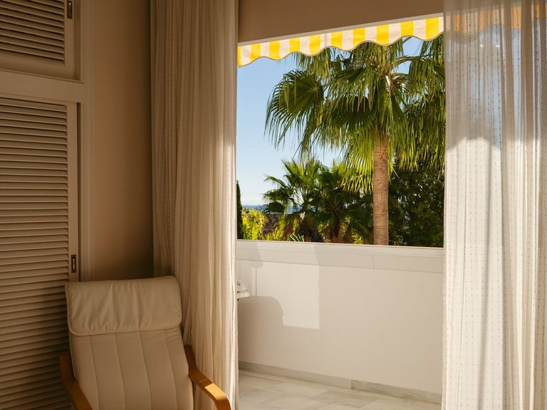 Apartment for Sale in Nueva Andalucía, Malaga 6