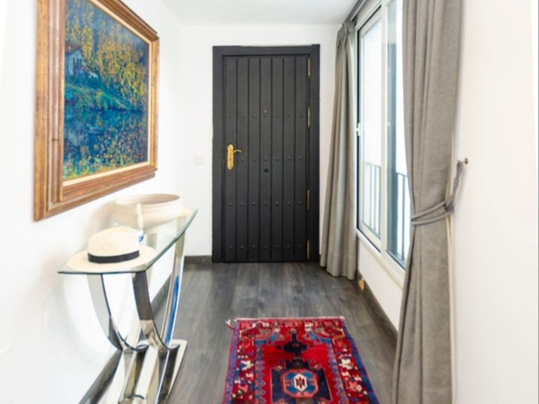 Penthouse for Sale in Puerto Banús, Malaga 16