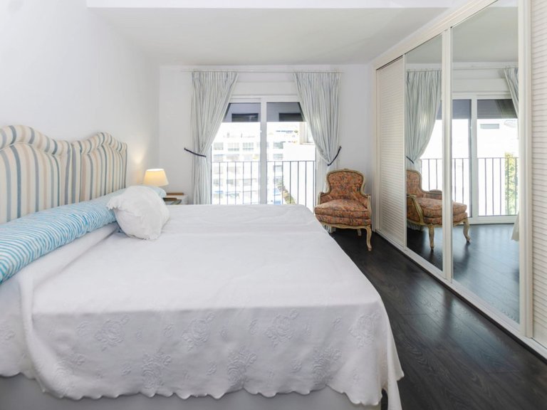 Penthouse for Sale in Puerto Banús, Malaga 19