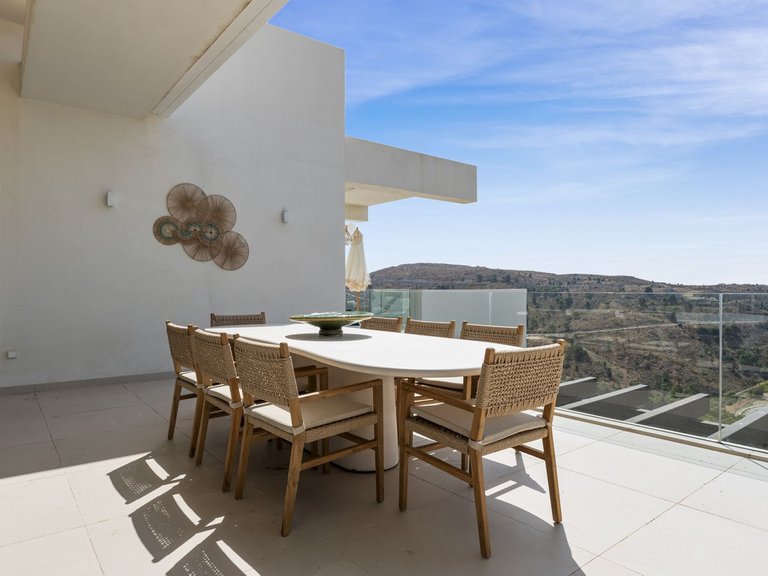 Apartment for Sale in Benahavís, Malaga 11