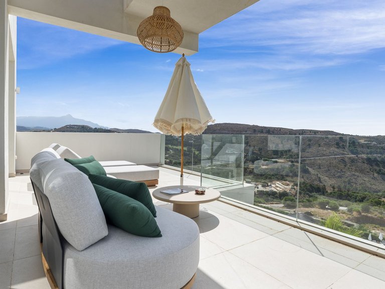 Apartment for Sale in Benahavís, Malaga 12