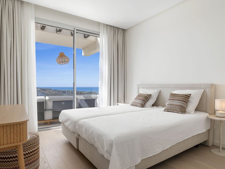 Apartment for Sale in Benahavís, Malaga 17