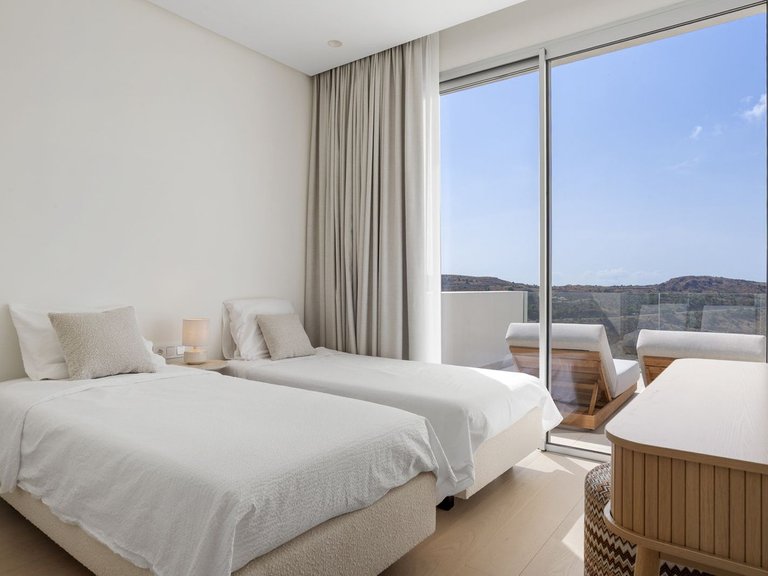 Apartment for Sale in Benahavís, Malaga 18