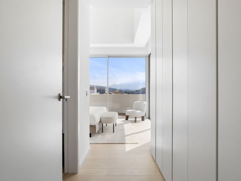 Apartment for Sale in Benahavís, Malaga 26
