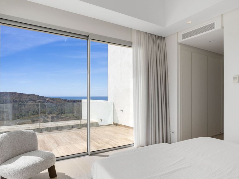 Apartment for Sale in Benahavís, Malaga 28