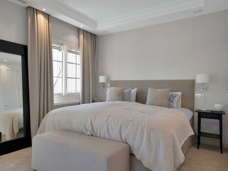 Villa for Sale in Puerto Banús, Malaga 15