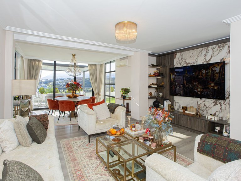 Apartment for Sale in Benahavís, Malaga 1