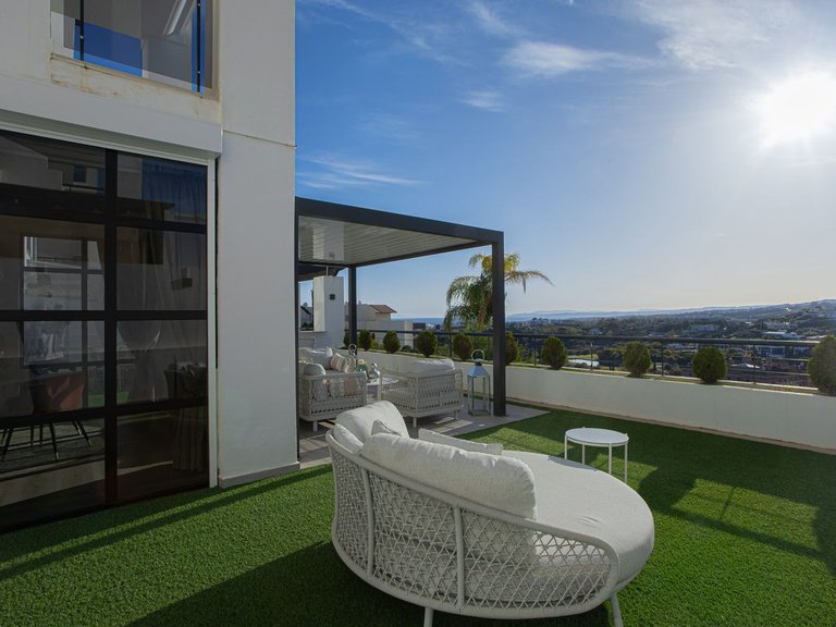 Apartment for Sale in Benahavís, Malaga 17