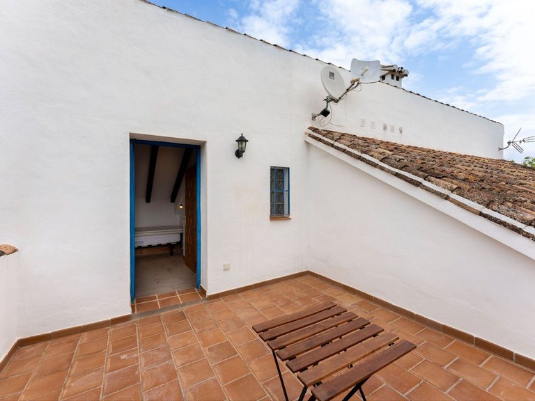 Villa for Sale in Alhaurín El Grande, Malaga 32