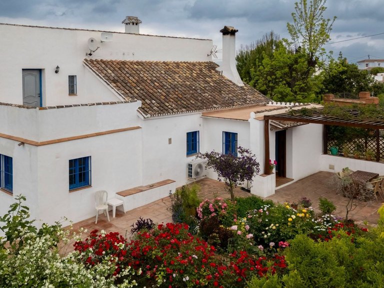 Villa for Sale in Alhaurín El Grande, Malaga 34