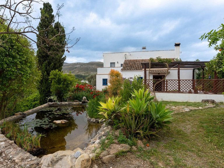 Villa for Sale in Alhaurín El Grande, Malaga 39
