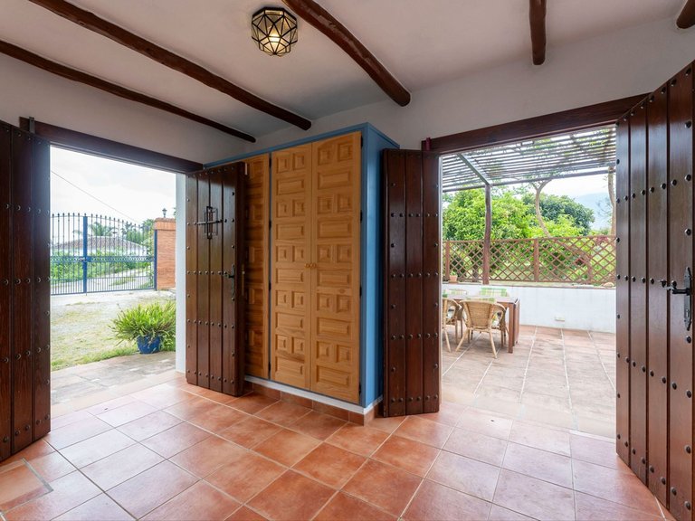 Villa for Sale in Alhaurín El Grande, Malaga 4