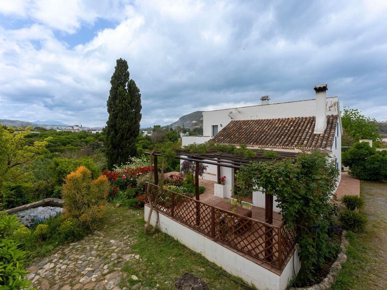 Villa for Sale in Alhaurín El Grande, Malaga 40