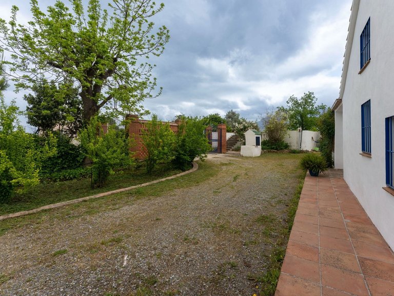 Villa for Sale in Alhaurín El Grande, Malaga 45