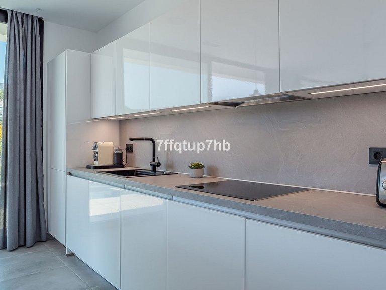 Villa for Sale in Estepona, Malaga 12