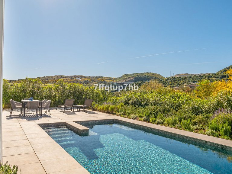 Villa for Sale in Estepona, Malaga 15