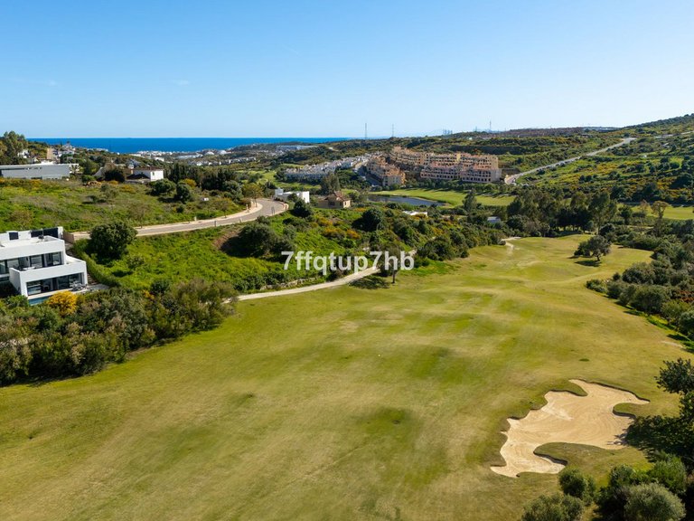 Villa for Sale in Estepona, Malaga 16
