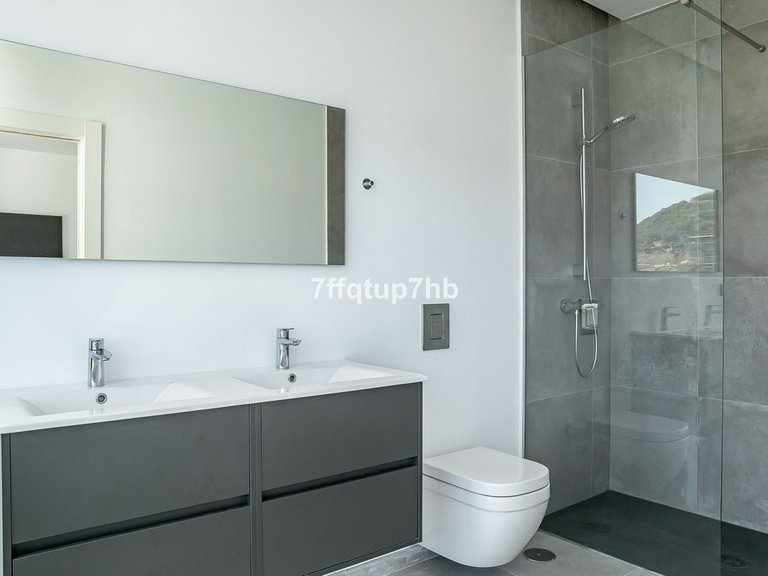 Villa for Sale in Estepona, Malaga 21