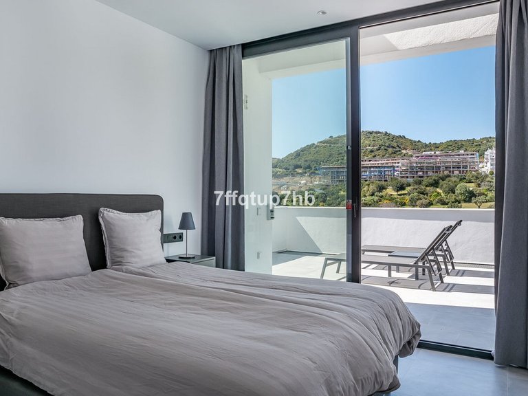 Villa for Sale in Estepona, Malaga 23