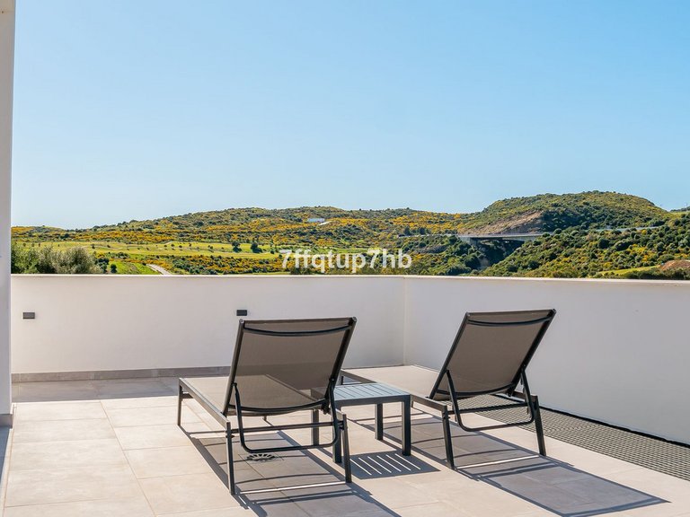 Villa for Sale in Estepona, Malaga 25