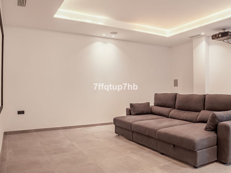 Villa for Sale in Estepona, Malaga 28