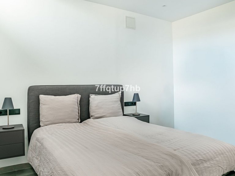 Villa for Sale in Estepona, Malaga 29