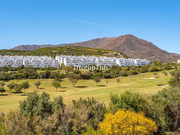 Villa for Sale in Estepona, Malaga 32
