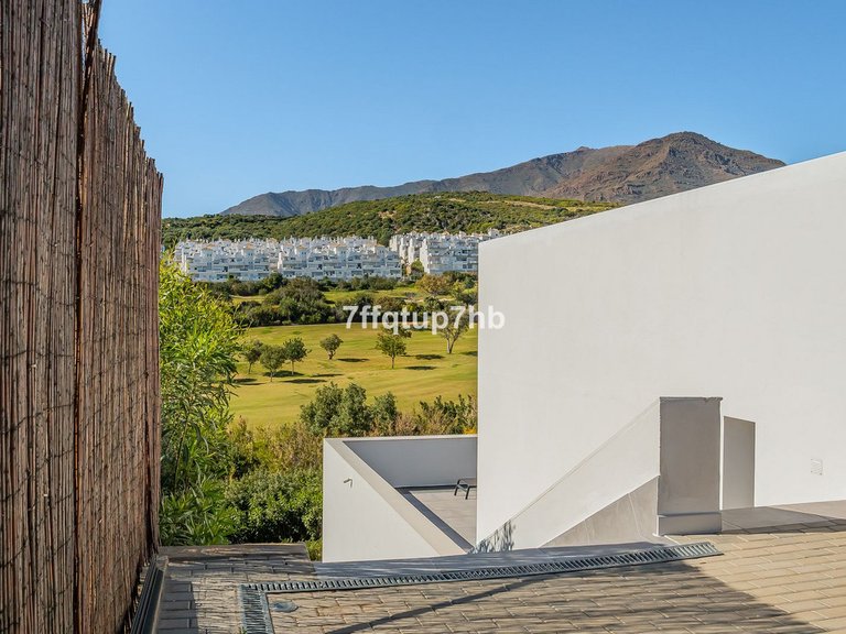 Villa for Sale in Estepona, Malaga 34