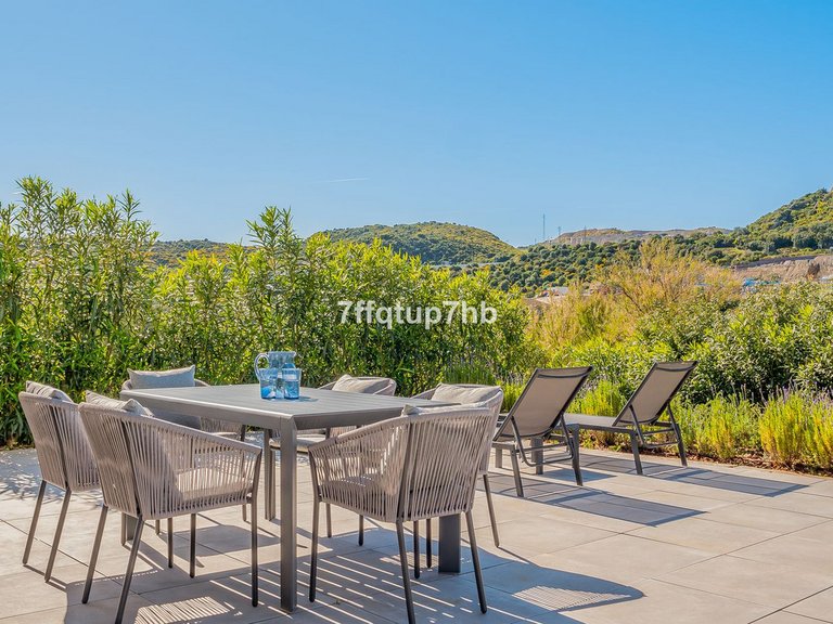 Villa for Sale in Estepona, Malaga 6