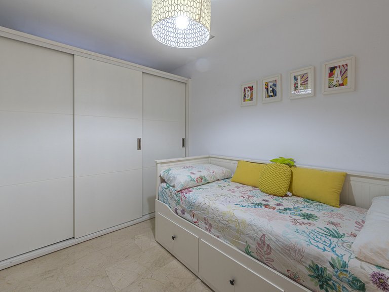 Apartment for Sale in The Golden Mile, Malaga 13