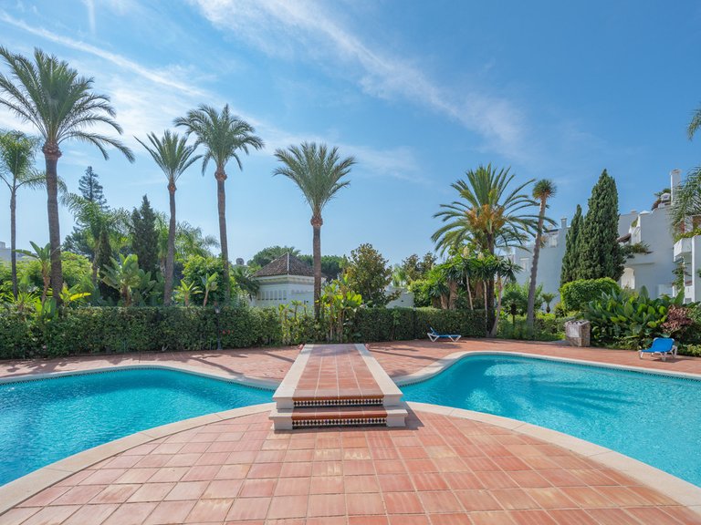 Apartment for Sale in The Golden Mile, Malaga 3
