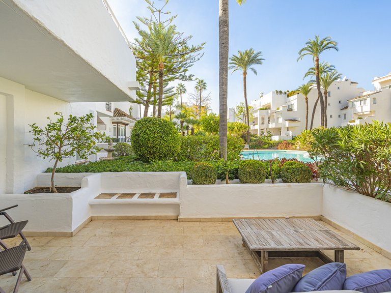 Apartment for Sale in The Golden Mile, Malaga 4