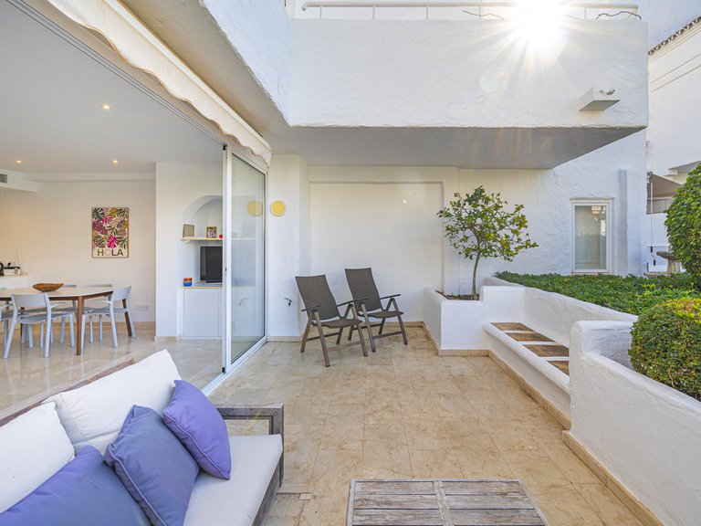 Apartment for Sale in The Golden Mile, Malaga 5
