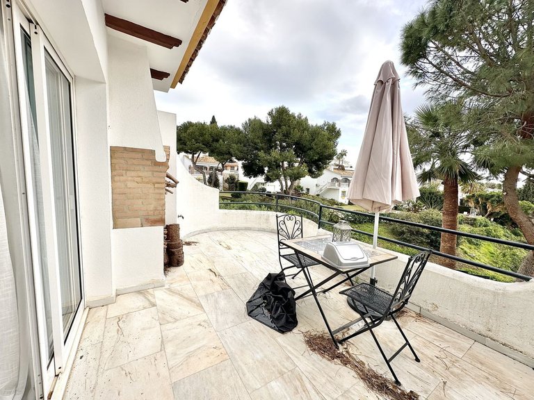 Villa for Sale in Calahonda, Malaga 14