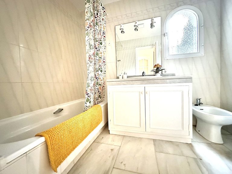 Villa for Sale in Calahonda, Malaga 21