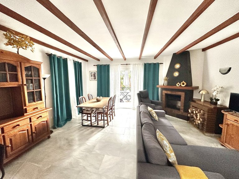 Villa for Sale in Calahonda, Malaga 28