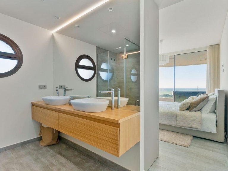 Apartment for Sale in Higueron, Malaga 12