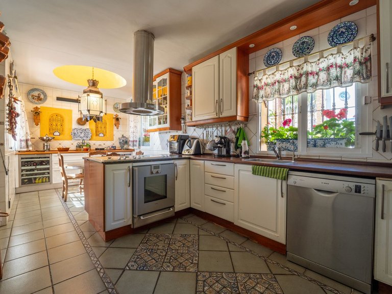 Villa for Sale in Torremuelle, Malaga 19