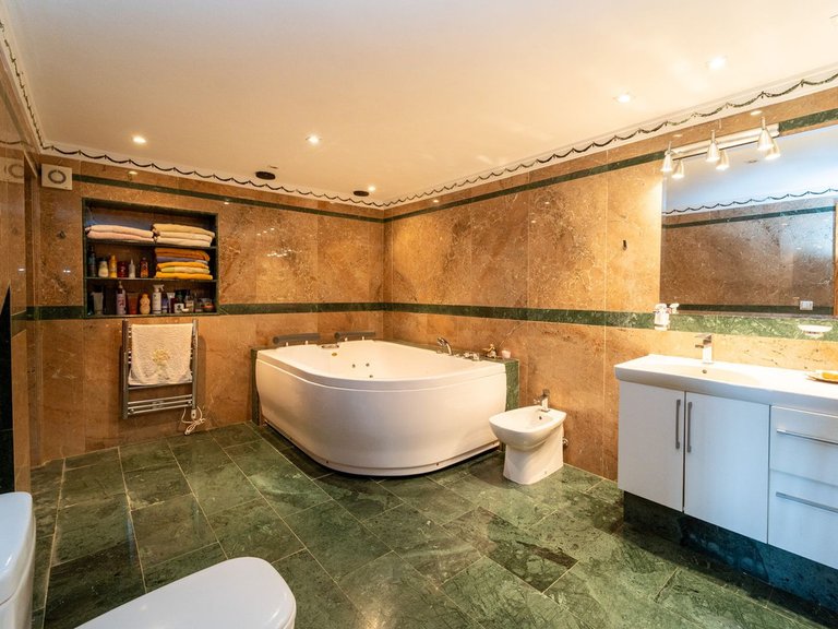 Villa for Sale in Torremuelle, Malaga 50