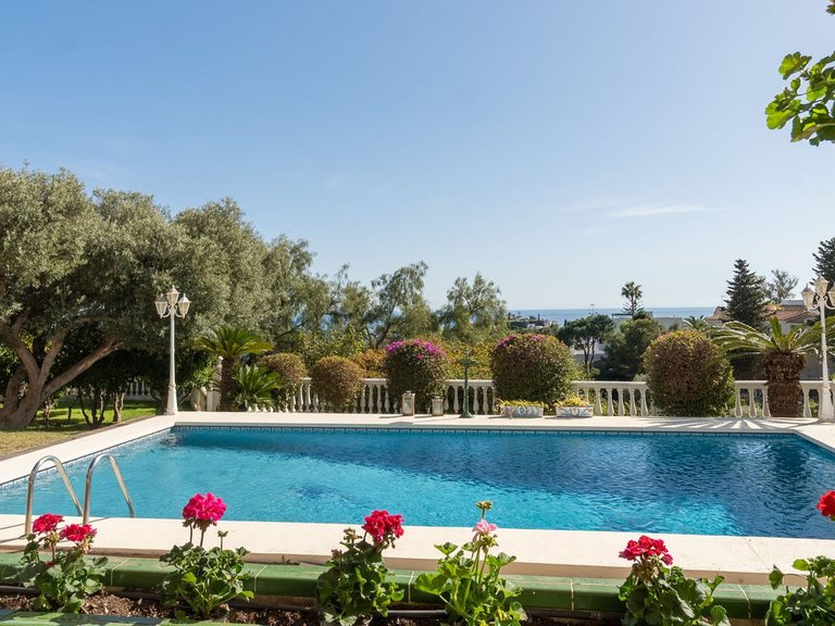 Villa for Sale in Torremuelle, Malaga 59