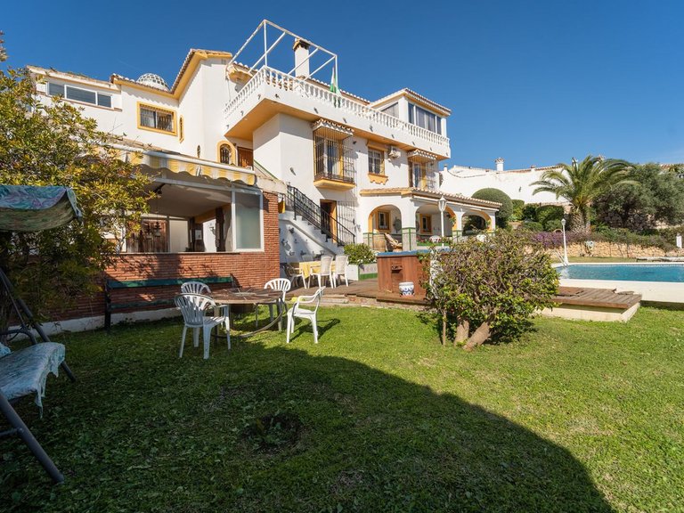 Villa for Sale in Torremuelle, Malaga 63
