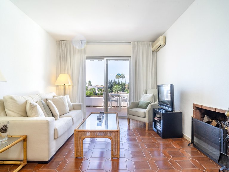 Apartment for Sale in Nueva Andalucía, Malaga 3