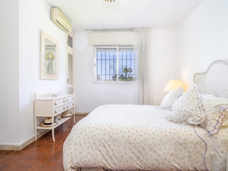 Apartment for Sale in Nueva Andalucía, Malaga 6