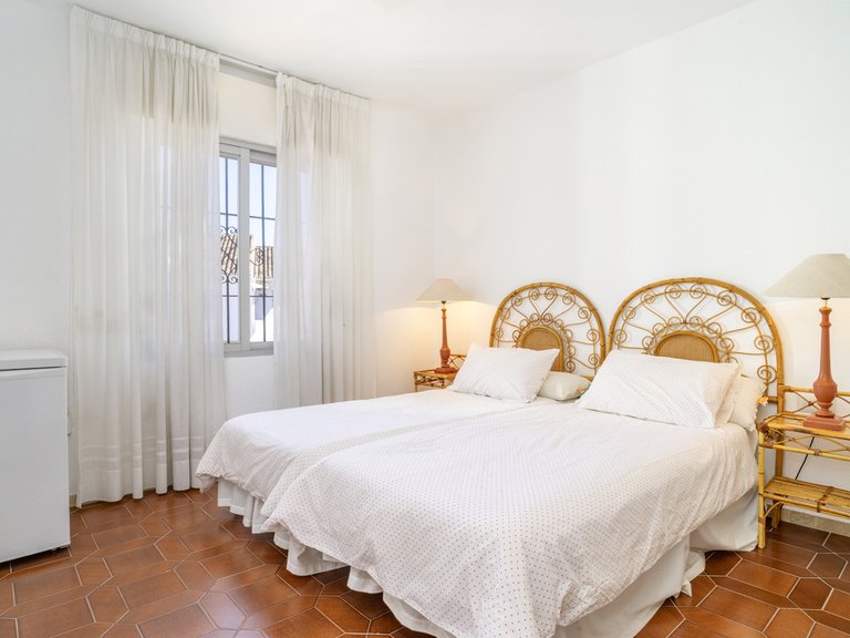 Apartment for Sale in Nueva Andalucía, Malaga 8